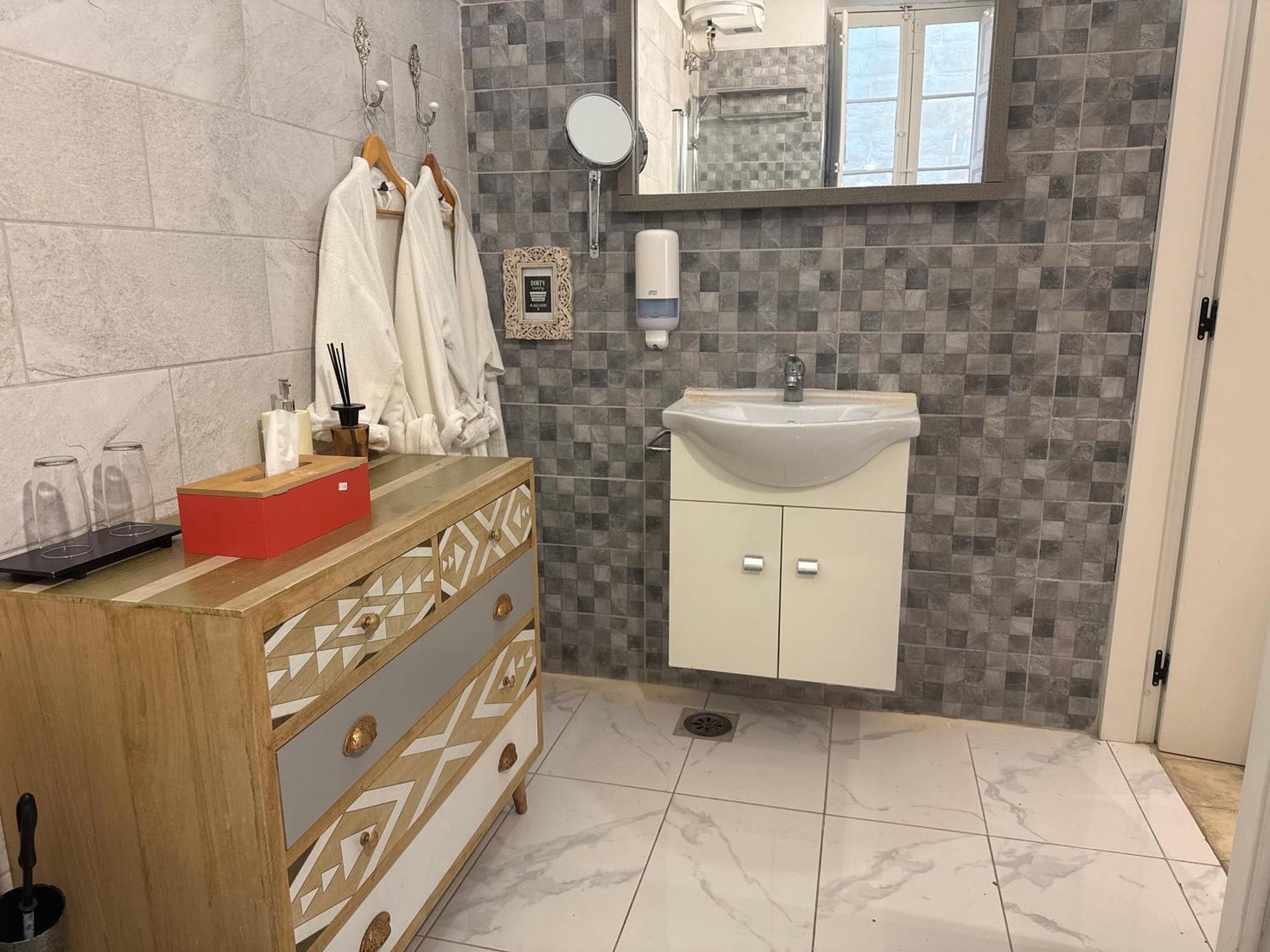 Апартаменты Bebirgu Palazzino Luxury 2 Jacuzzi To Share Экстерьер фото
